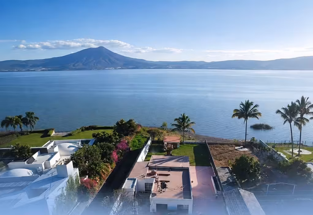Lakefront Assisted Living in Ajijic